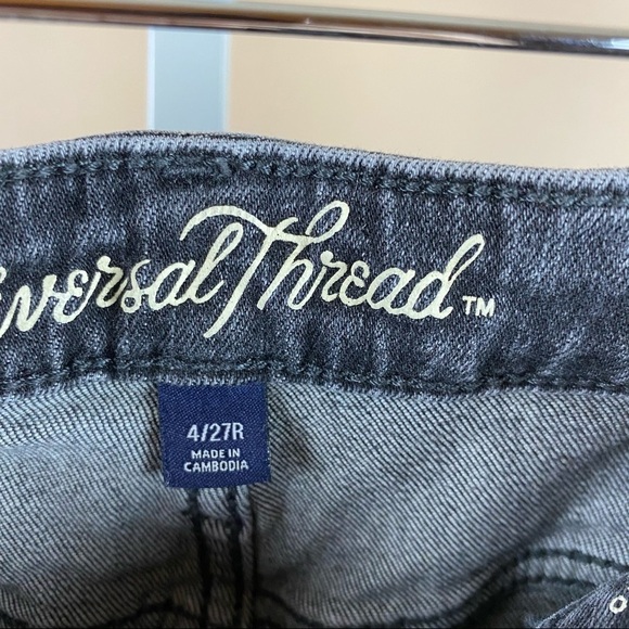 Universal Thread Size 4 Button Fly Acid Wash High Rise Raw Hem Shorts Grunge - Picture 5 of 8